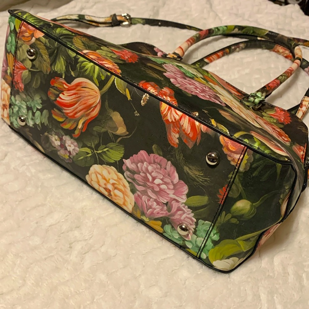 Gorgeous!!! Floral Purse - Picture 6 of 10